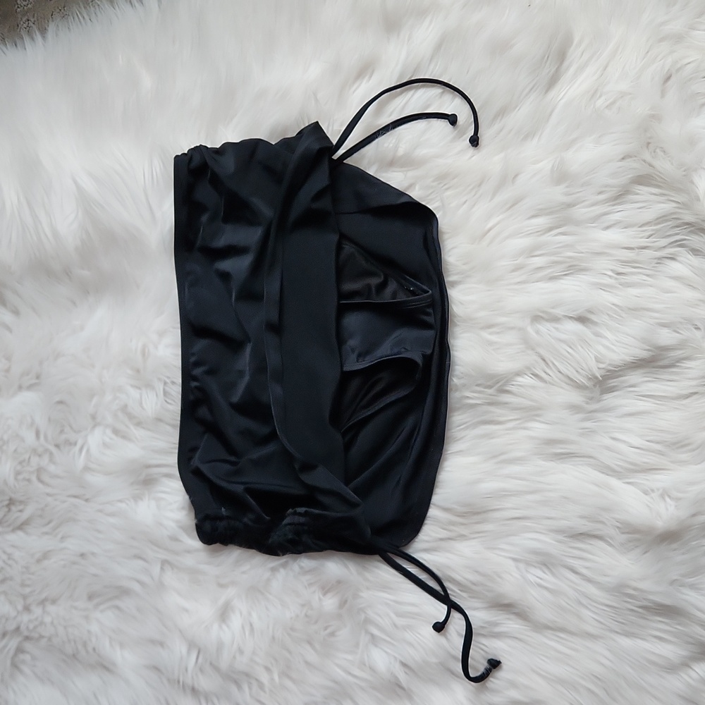 Black Old Navy Swim Skirt